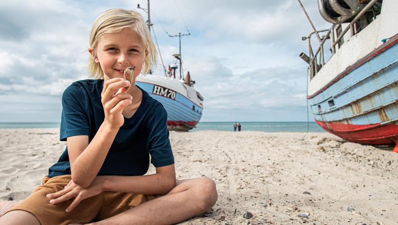 Dreng ved vesterhavet