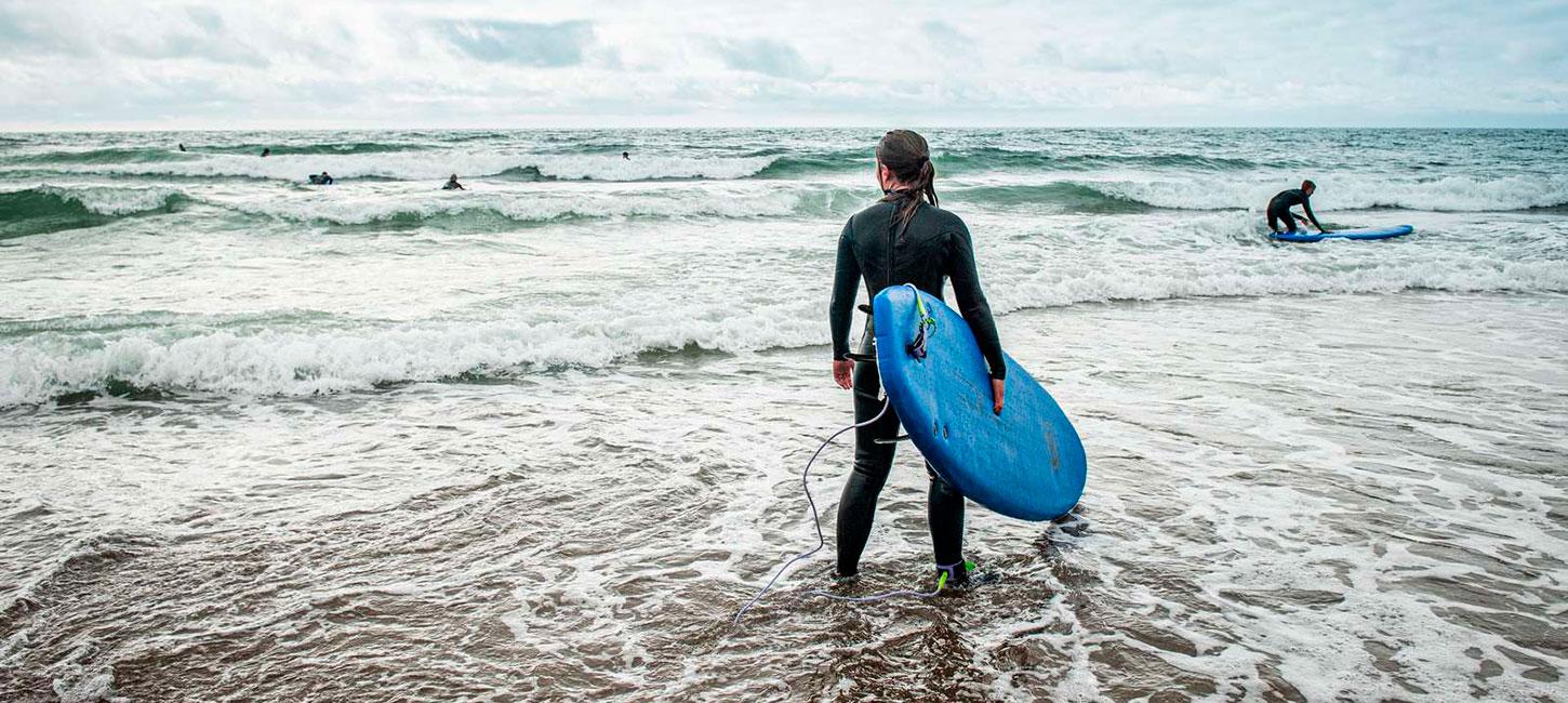 Surfer Nordvestkysten