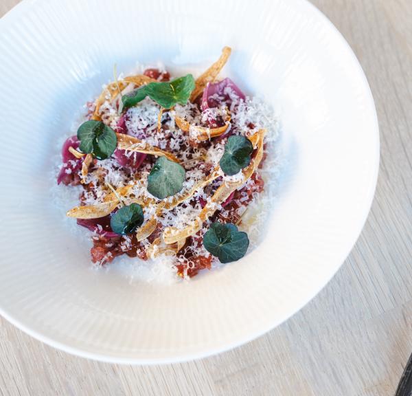 Restaurant JA mad på bord