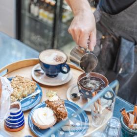 Keramikcafé Møllehuset_kaffe og kage